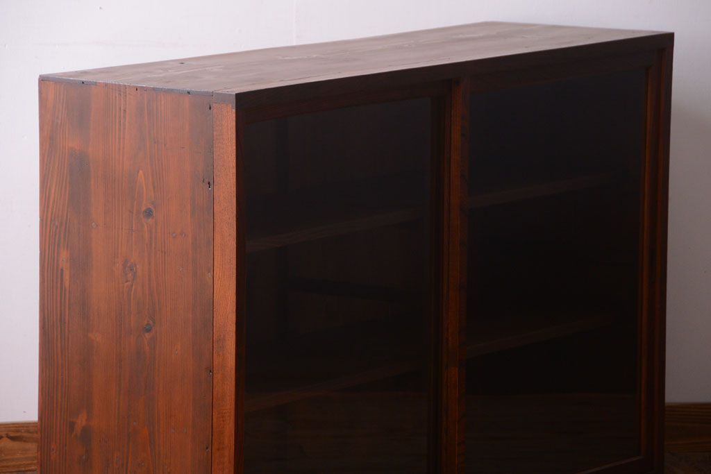 アンティーク家具　和製アンティーク　前面欅材!大きなガラス引き戸の収納棚