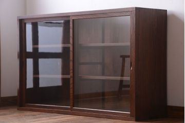 アンティーク家具　和製アンティーク　前面欅材!大きなガラス引き戸の収納棚