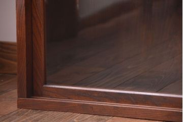 アンティーク家具　和製アンティーク　前面欅材!大きなガラス引き戸の収納棚