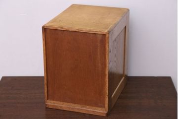 アンティーク家具　和製アンティーク　ナラ材の上質な8杯小引き出し