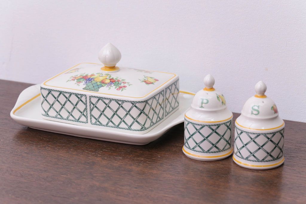 アンティーク雑貨　Villeroy&Boch(ビレロイ&ボッホ)　バスケット　バターケース・調味料入れ