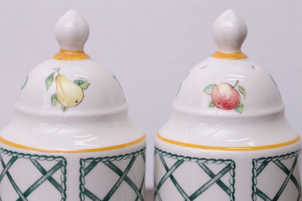 アンティーク雑貨　Villeroy&Boch(ビレロイ&ボッホ)　バスケット　バターケース・調味料入れ
