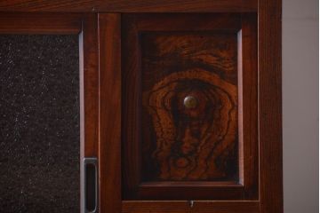 アンティーク家具　和製アンティーク　ダイヤガラス入り!前面欅材の引き戸収納棚