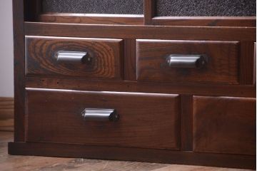 アンティーク家具　和製アンティーク　ダイヤガラス入り!前面欅材の引き戸収納棚