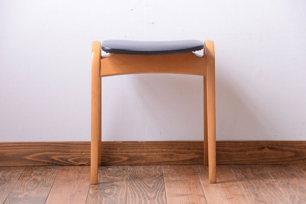 ヴィンテージ家具　秋田木工　ビンテージ品　シンプルで上品なスツール