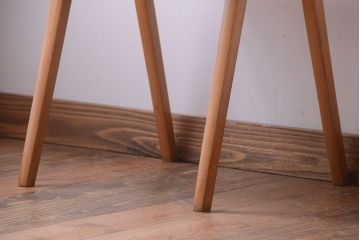ヴィンテージ家具　秋田木工　ビンテージ品　シンプルで上品なスツール