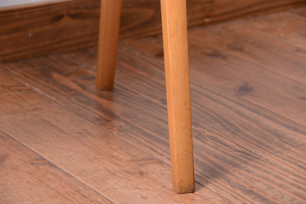 ヴィンテージ家具　秋田木工　ビンテージ品　シンプルで上品なスツール