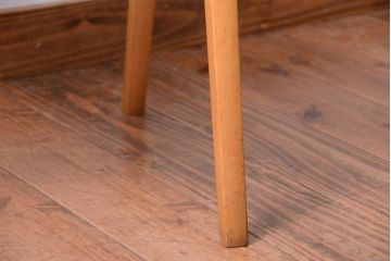 ヴィンテージ家具　秋田木工　ビンテージ品　シンプルで上品なスツール