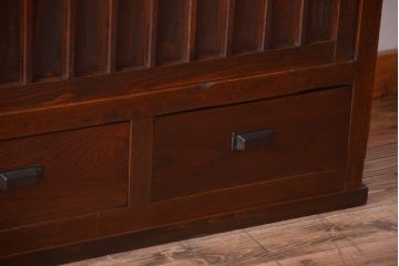 アンティーク家具　古民具・骨董　縦桟戸の高級水屋箪笥サイドボード(リビングボード・テレビボード)