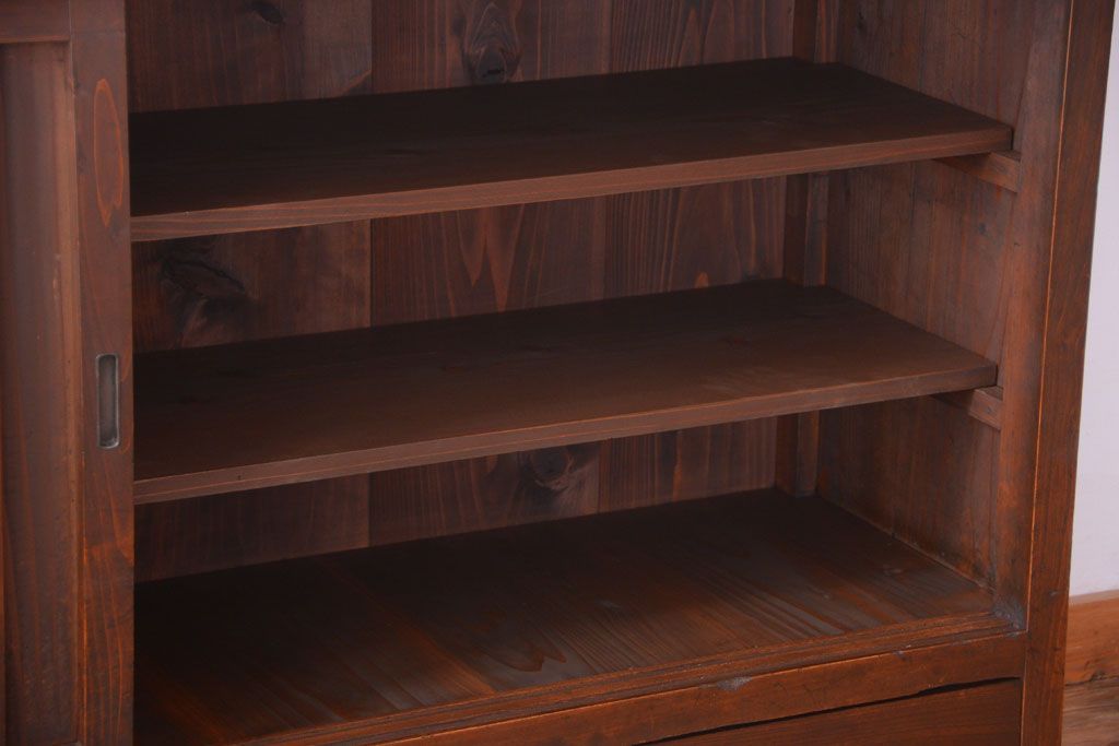 アンティーク家具　古民具・骨董　縦桟戸の高級水屋箪笥サイドボード(リビングボード・テレビボード)