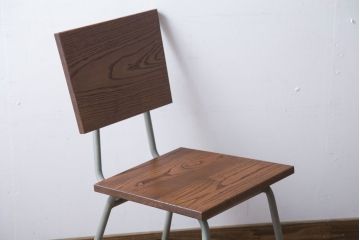 アンティーク家具　アンティーク　シンプルなペイントアイアンレッグチェア