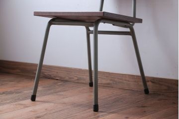 アンティーク家具　アンティーク　シンプルなペイントアイアンレッグチェア