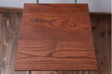 アンティーク家具　アンティーク　シンプルなペイントアイアンレッグチェア