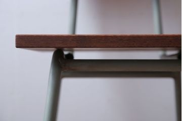 アンティーク家具　アンティーク　シンプルなペイントアイアンレッグチェア