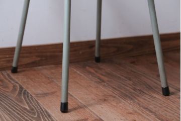 アンティーク家具　アンティーク　シンプルなペイントアイアンレッグチェア