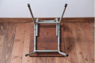 アンティーク家具　アンティーク　シンプルなペイントアイアンレッグチェア