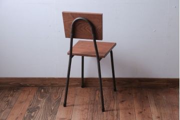 アンティーク家具　アンティーク　オーク材製!小振りなアイアンレッグチェア(1)