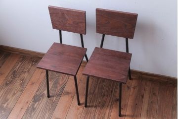 アンティーク家具　和製アンティーク　小振りなアイアンレッグチェア2脚セット(2)