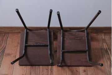 アンティーク家具　和製アンティーク　小振りなアイアンレッグチェア2脚セット(2)