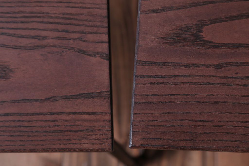 アンティーク家具　和製アンティーク　小振りなアイアンレッグチェア2脚セット(1)