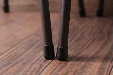 アンティーク家具　和製アンティーク　小振りなアイアンレッグチェア2脚セット(1)