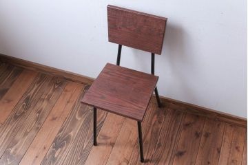 アンティーク家具　アンティーク　オーク材製!小振りなアイアンレッグチェア(2)