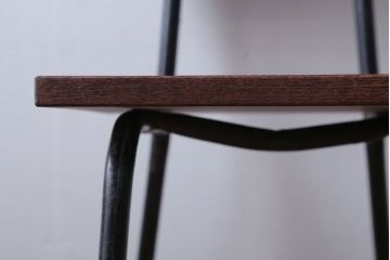 アンティーク家具　アンティーク　オーク材製!小振りなアイアンレッグチェア(2)