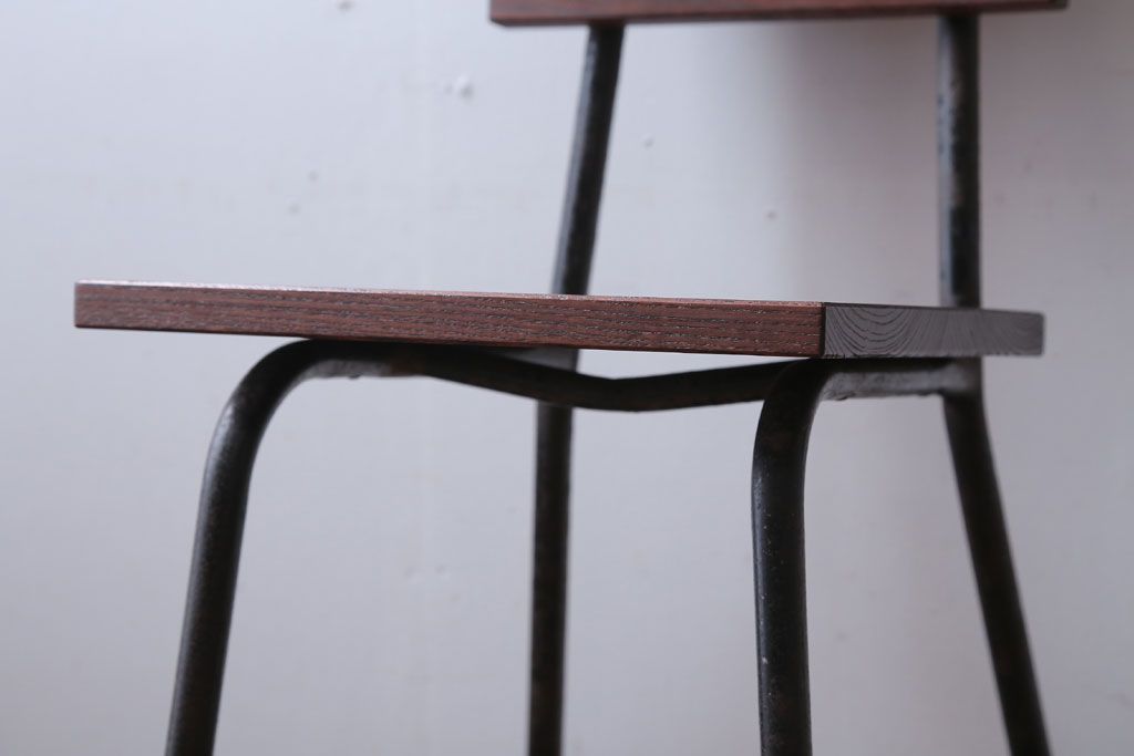 アンティーク家具　アンティーク　オーク材製!小振りなアイアンレッグチェア(3)