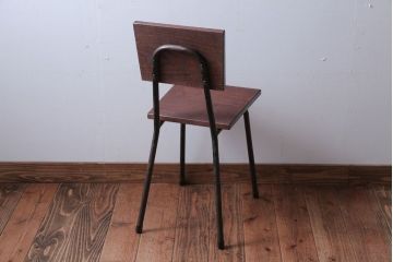 アンティーク家具　アンティーク　オーク材製!小振りなアイアンレッグチェア(3)