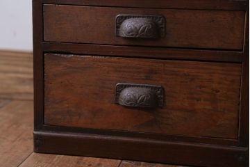 アンティーク家具　和製アンティーク　古い木の10杯小引き出し