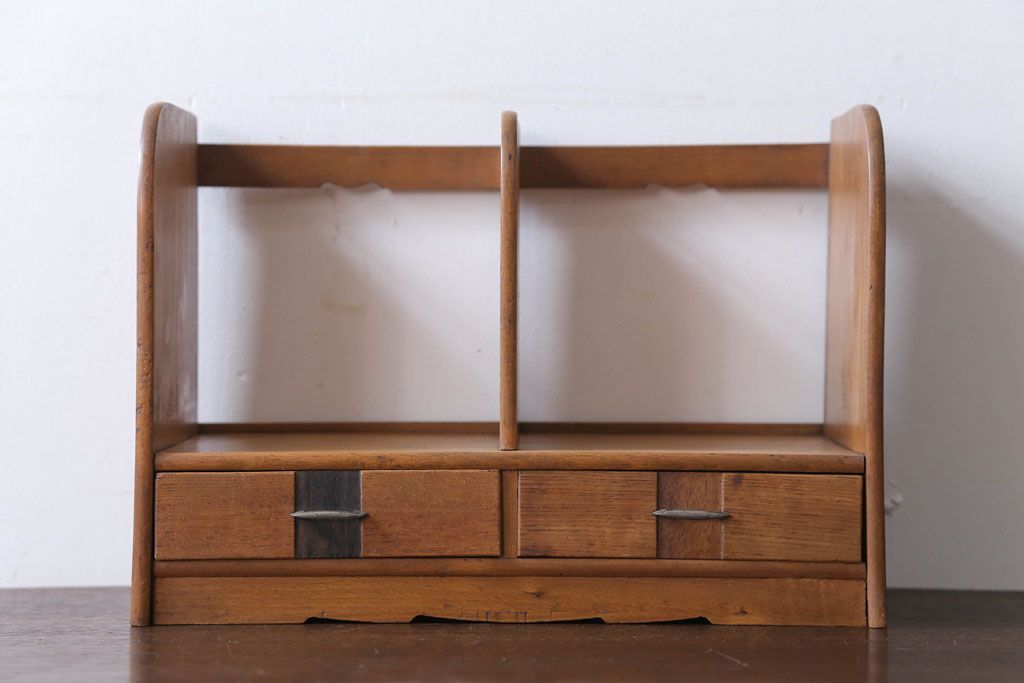 アンティーク雑貨　昭和レトロ　引き出し2杯付き!小振りでレトロな本立て