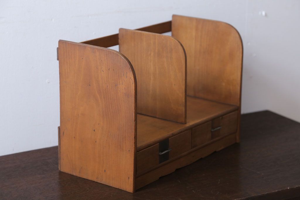 アンティーク雑貨　昭和レトロ　引き出し2杯付き!小振りでレトロな本立て