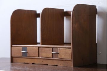 アンティーク雑貨　昭和レトロ　引き出し2杯付き!小振りでレトロな本立て