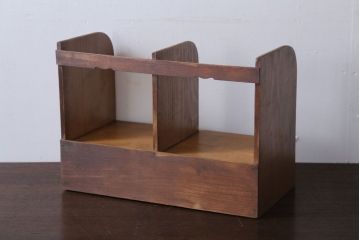 アンティーク雑貨　昭和レトロ　引き出し2杯付き!小振りでレトロな本立て