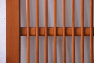 和製アンティーク　古い檜材のガラス蔵戸(玄関戸)