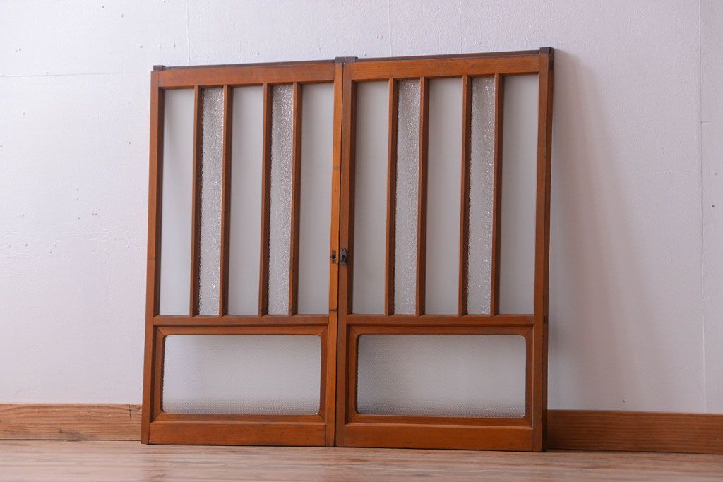 和製アンティーク　レトロなガラス入り引き戸2枚セット(窓)