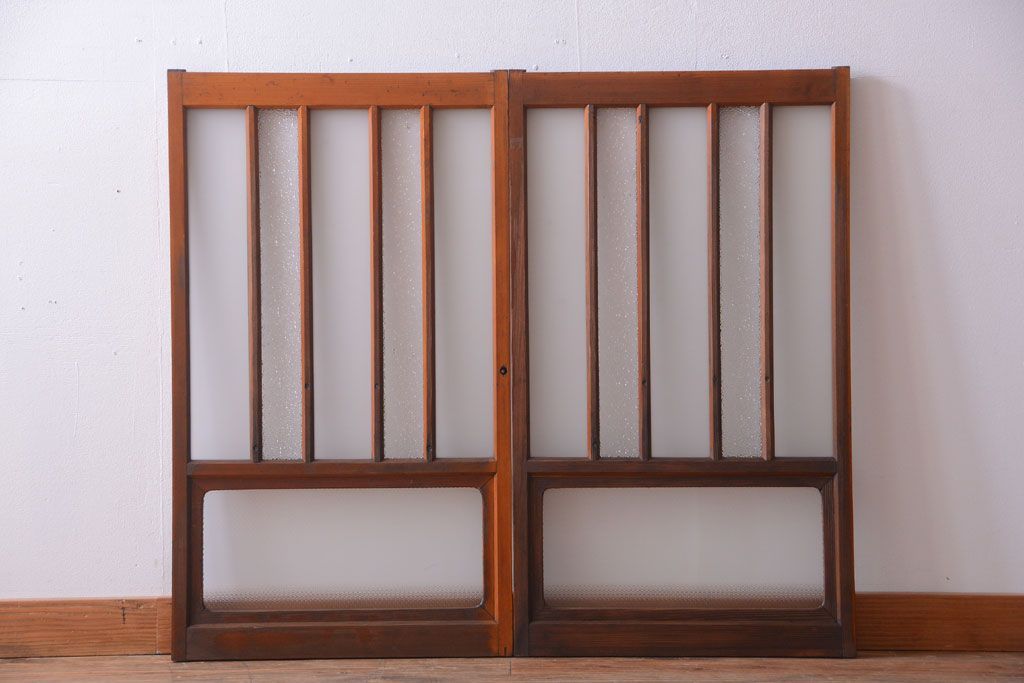 和製アンティーク　レトロなガラス入り引き戸2枚セット(窓)