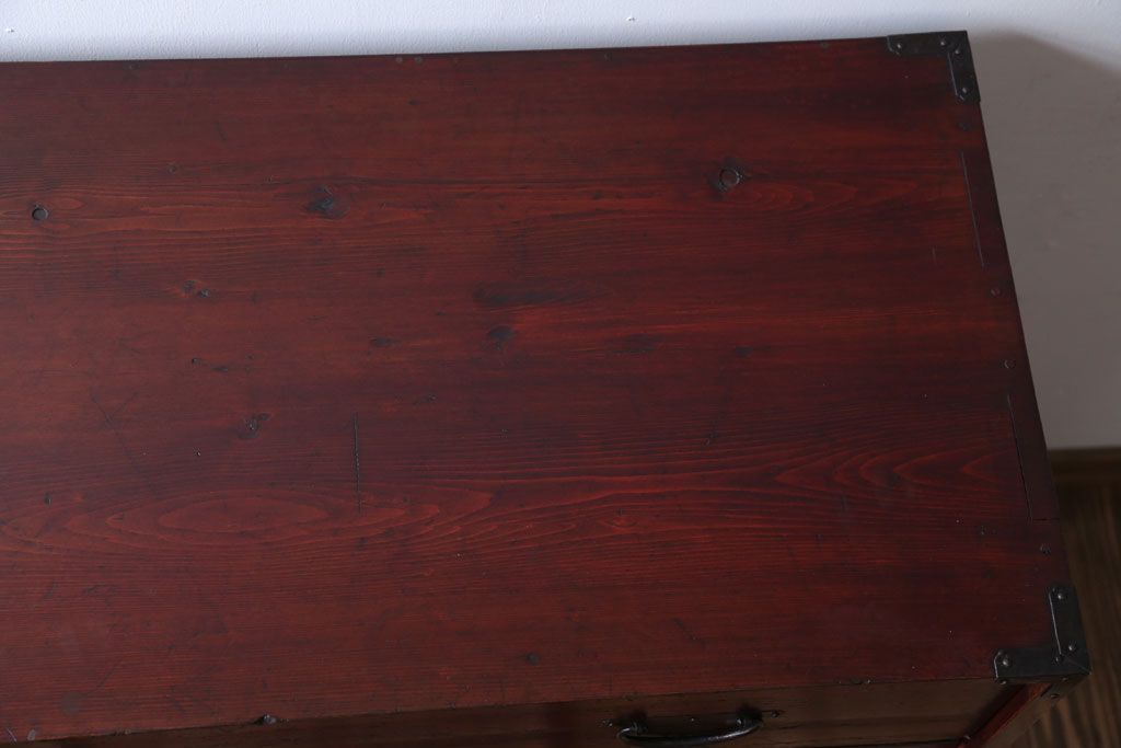 アンティーク家具　古民具・骨董　シンプルな古い木のアンティーク箪笥(チェスト)