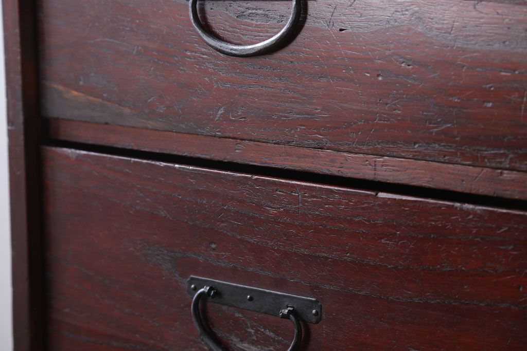 アンティーク家具　古民具・骨董　シンプルな古い木のアンティーク箪笥(チェスト)