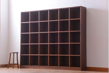 レトロ家具　昭和レトロ　特大サイズ!古い木製のアンティークマス目棚