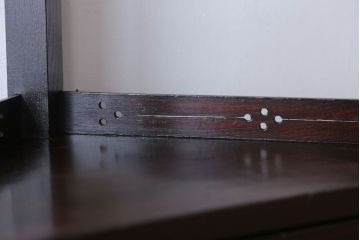 アンティーク家具　和製アンティーク　古いナラ材のシックなコーナーキャビネット