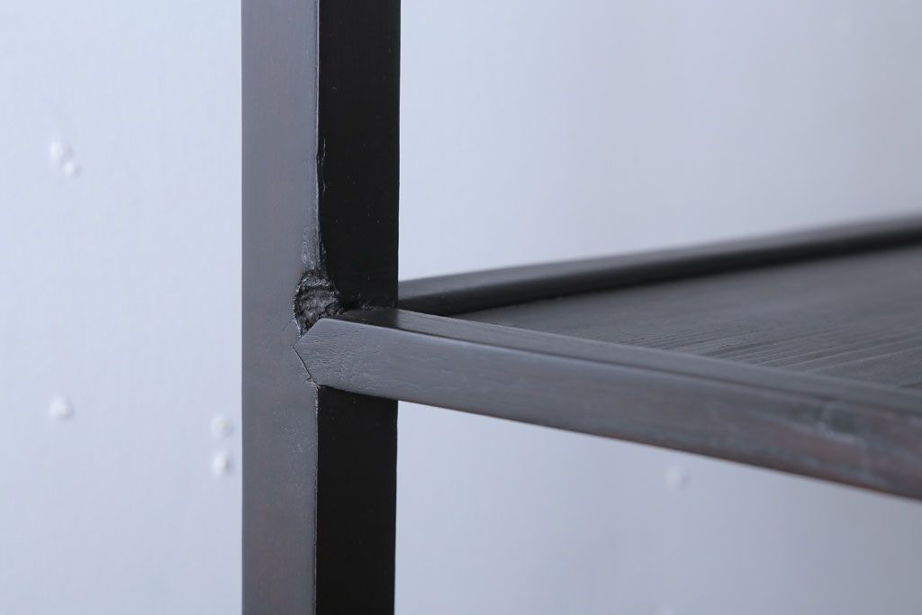 中古　民芸家具　高級感あふれる縦型李朝棚(飾り棚)