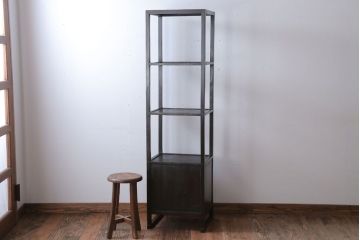 中古　民芸家具　高級感あふれる縦型李朝棚(飾り棚)
