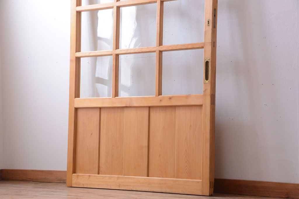 和製アンティーク　木味が美しいガラス入り蔵戸(玄関戸)