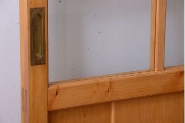 和製アンティーク　木味が美しいガラス入り蔵戸(玄関戸)