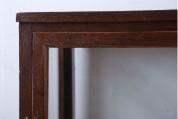 アンティーク家具　アンティーク　2面扉の小さなガラスケース