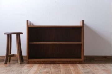 アンティーク家具　アンティーク　オープンラックの小さな収納棚(テレビ台)