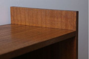 アンティーク家具　アンティーク　オープンラックの小さな収納棚(テレビ台)