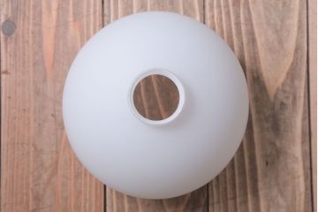 昭和レトロ　シンプルでかわいい丸いフォルムの吊り下げ照明(2)