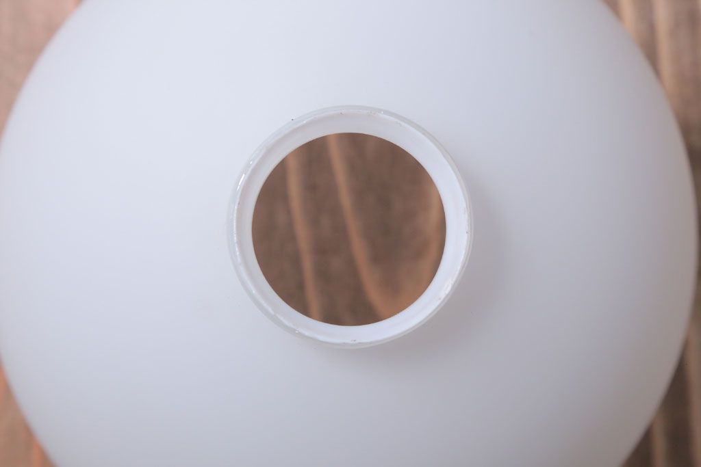 昭和レトロ　シンプルでかわいい丸いフォルムの吊り下げ照明(2)